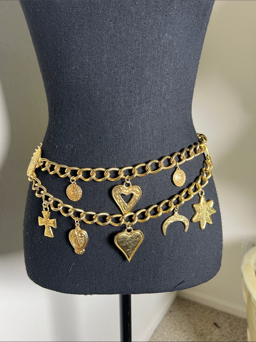 ESCADA Women's Vintage Couture Gilded Gold Chain Link Charm Medallion Belt
